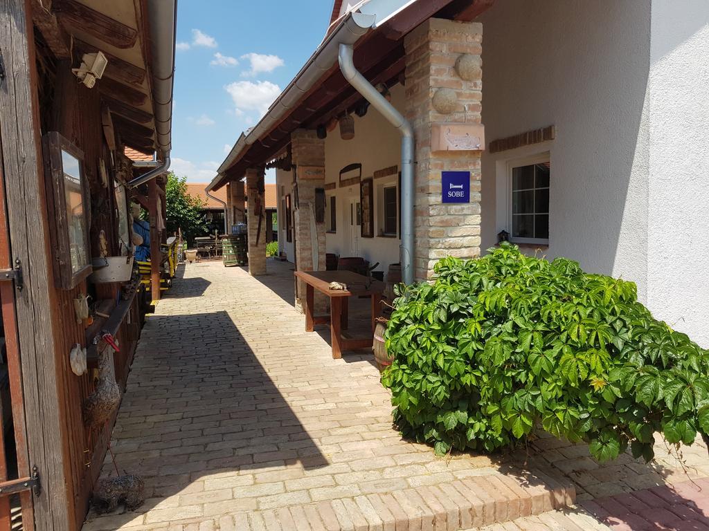 B&B Majhen Kopacevo Exteriör bild